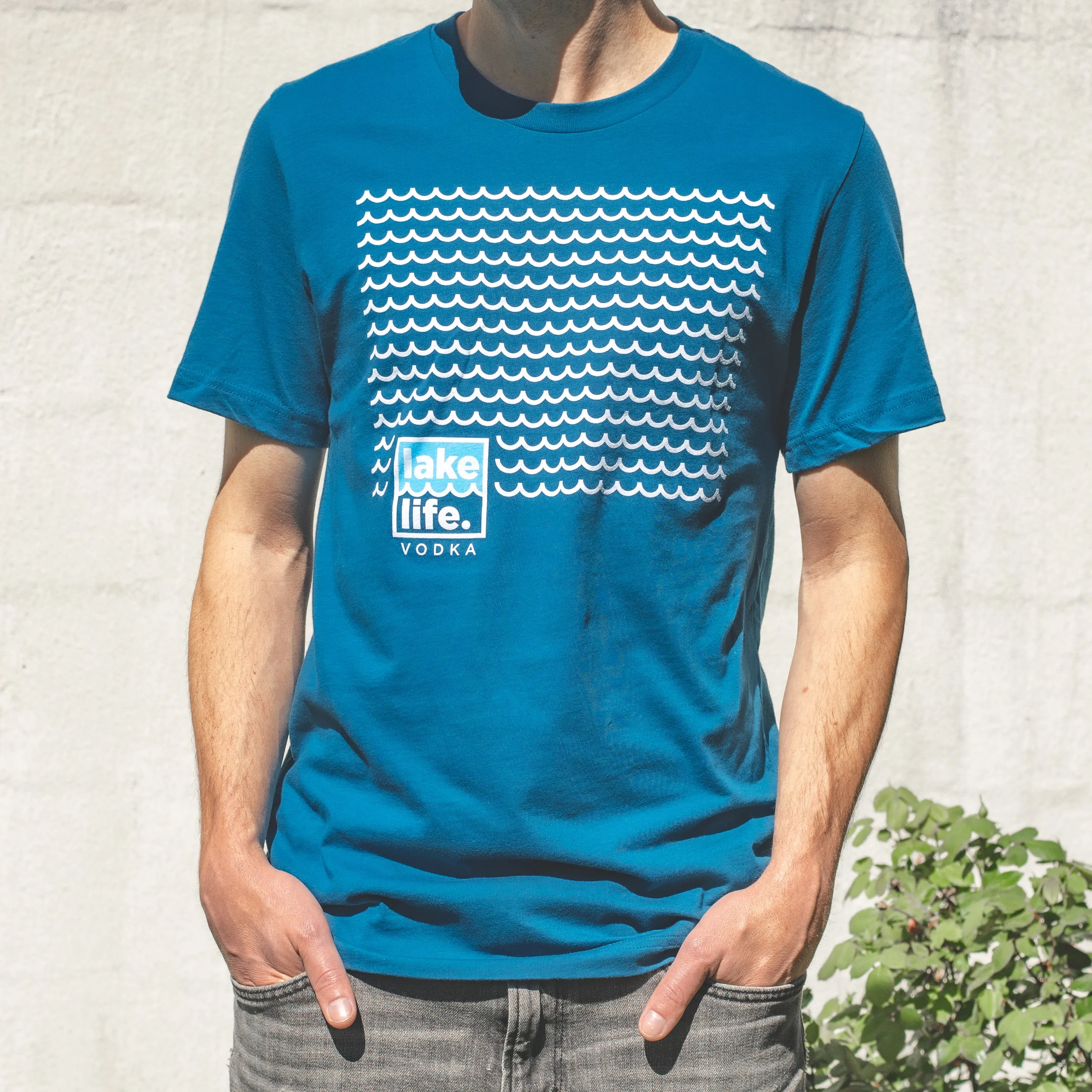 New Holland Spirits Lake Life Waves Tee