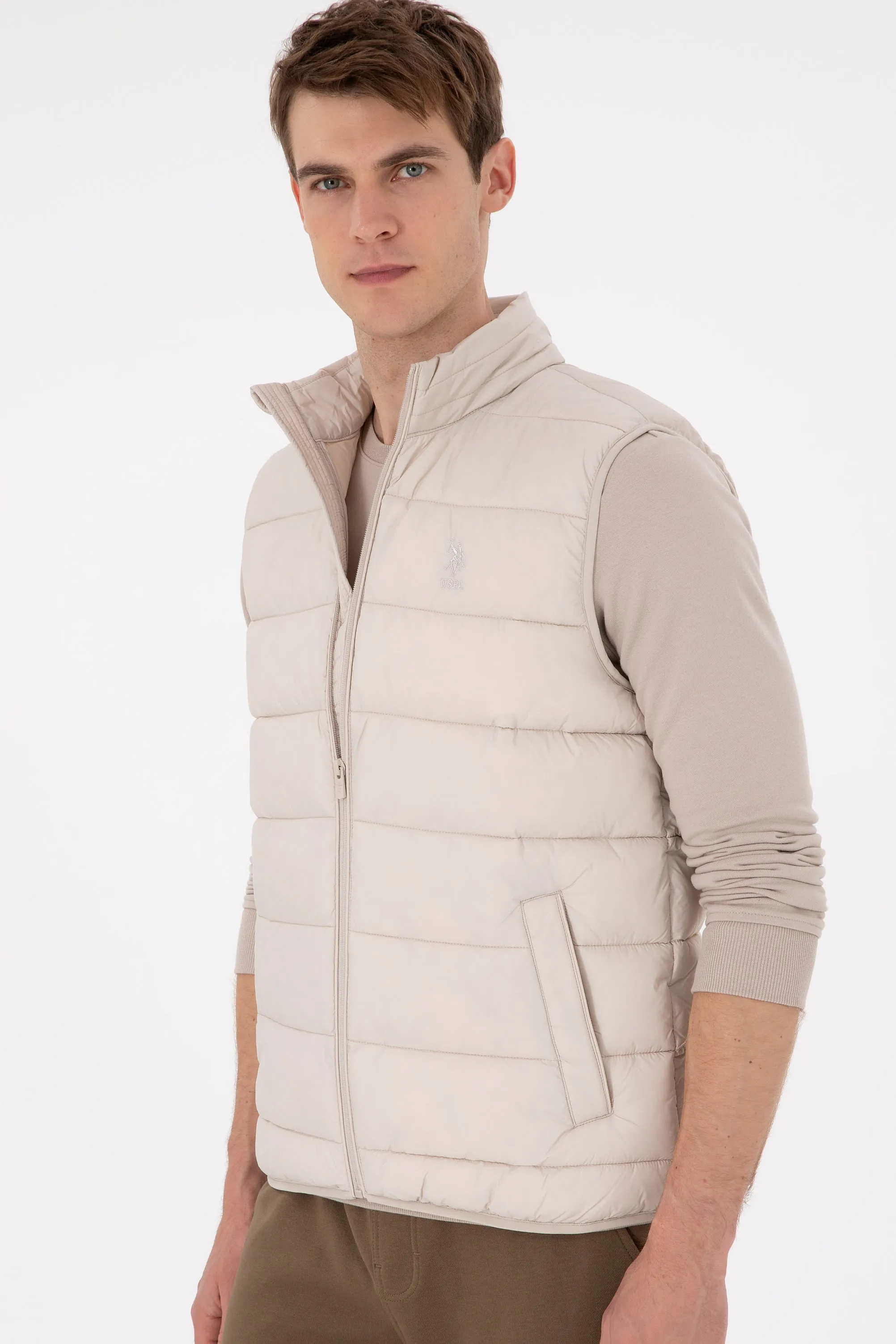 USPA Men Vest Quilted S/L Stone VR049 USPJK155 US POLO ASSN.